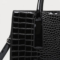 Sac à main femme motif croco - noir