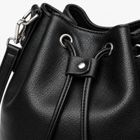 Sac seau femme en cuir plissé - noir