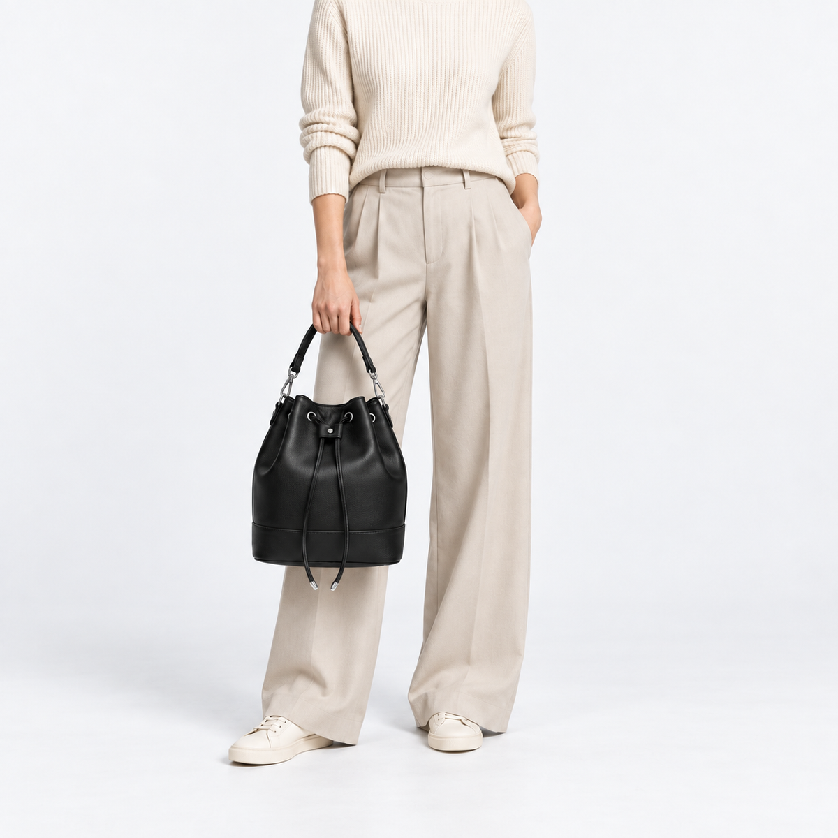 Sac seau femme en cuir plissé - noir