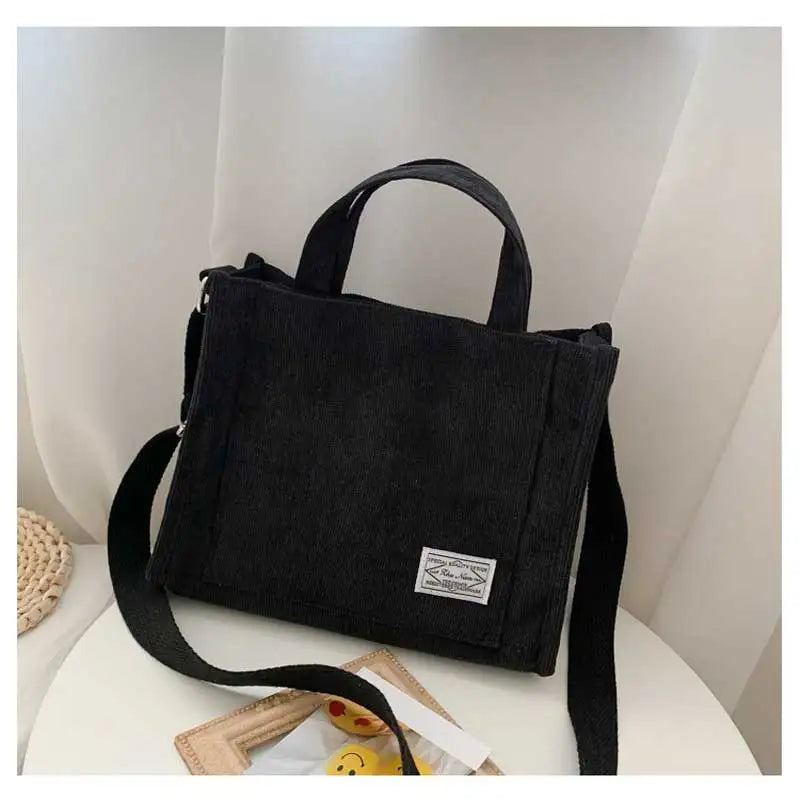Sac bandoulière carré en velours côtelé