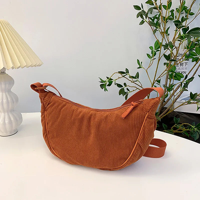 Sac hobo en velours côtelé