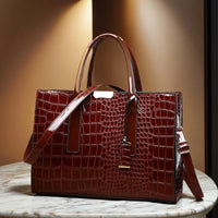 Sac à main femme motif croco