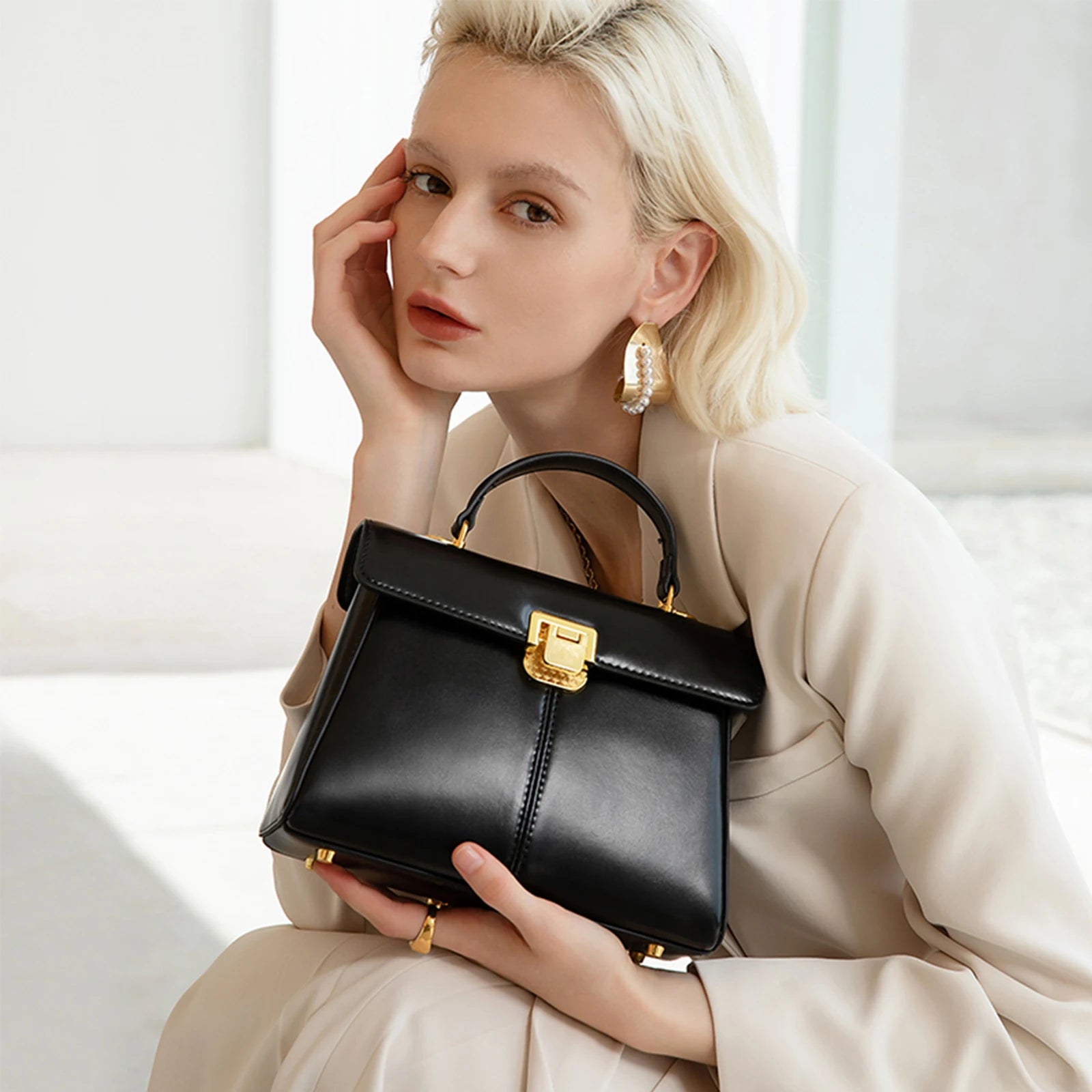 Sac à main femme en cuir véritable avec foulard