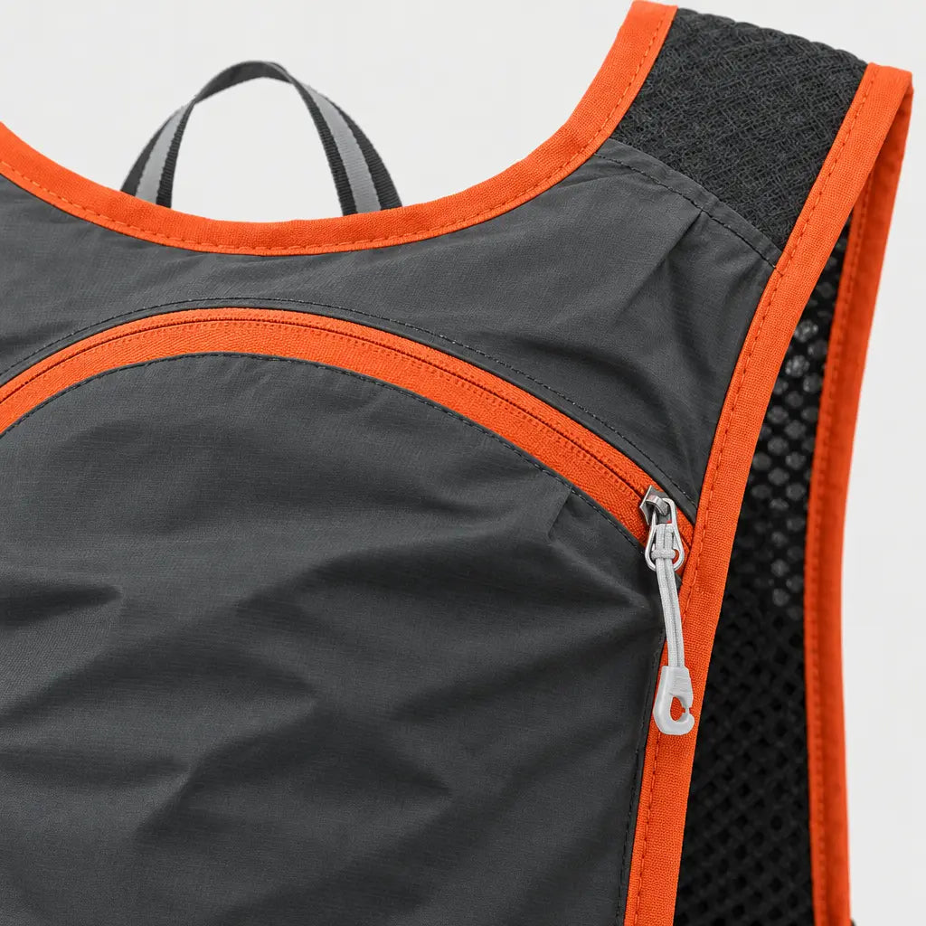 Gilet d’hydratation trail - gris orange - 4 macro