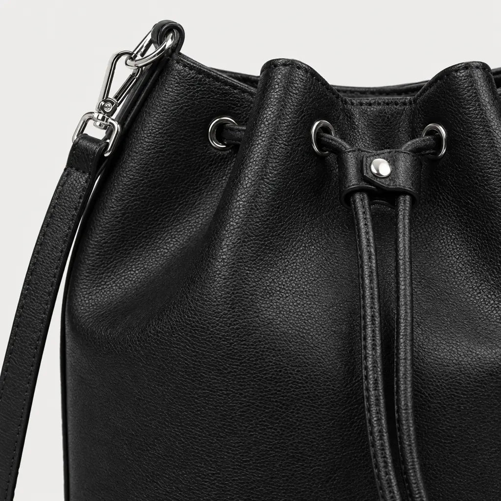 Sac seau femme en cuir - noir - 4 macro
